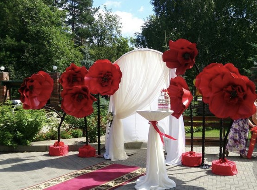 Trang trí tiệc cưới